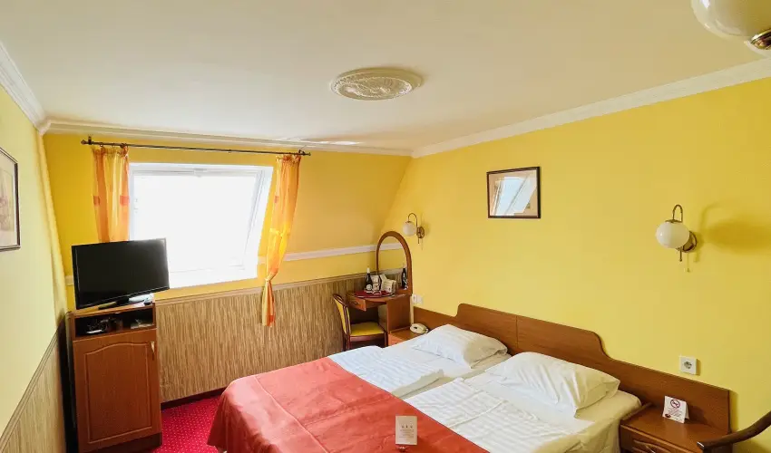 Hotel Korona Wellness, Rendezvény & Borhotel Eger Eger - Augusztus 20. (min. 3 éj)