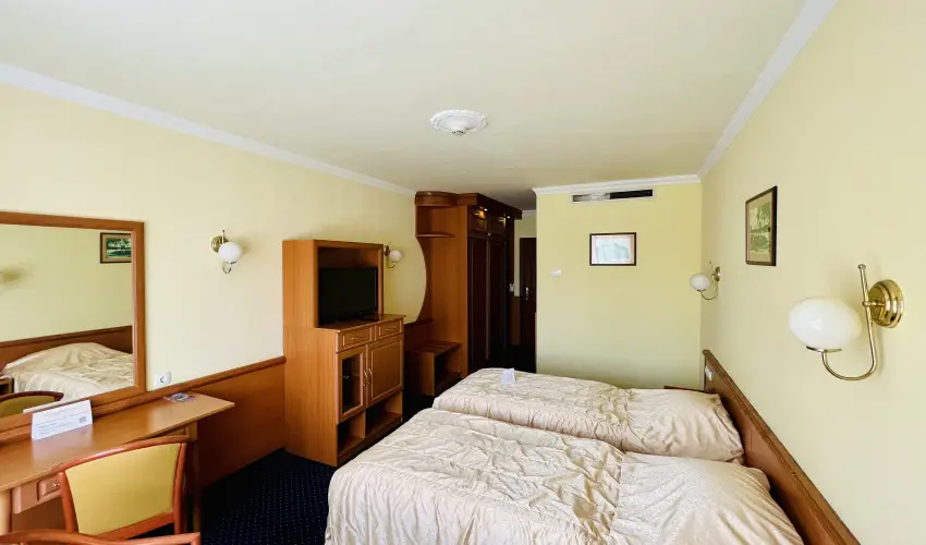 Hotel Korona Wellness, Rendezvény & Borhotel Eger Eger - Augusztus 20. (min. 3 éj)