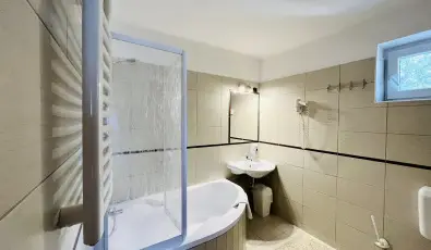 Hotel Korona Wellness, Rendezvny & Borhotel Eger Eger