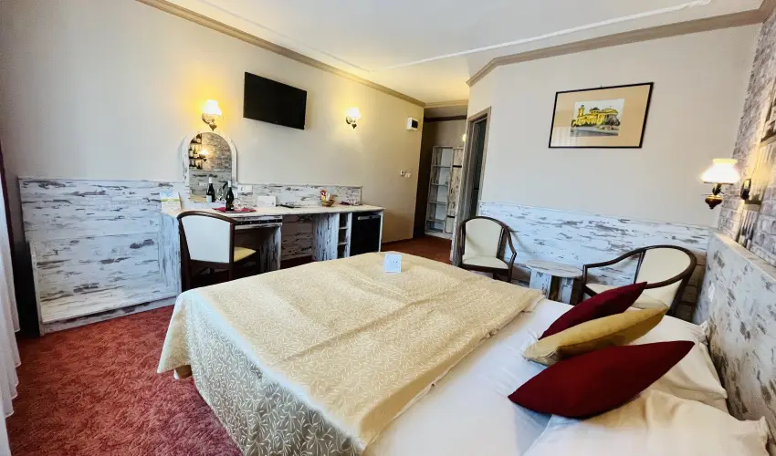 Hotel Korona Wellness, Rendezvény & Borhotel Eger Eger - Augusztus 20. (min. 3 éj)