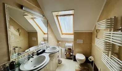 Hotel Korona Wellness, Rendezvny & Borhotel Eger Eger