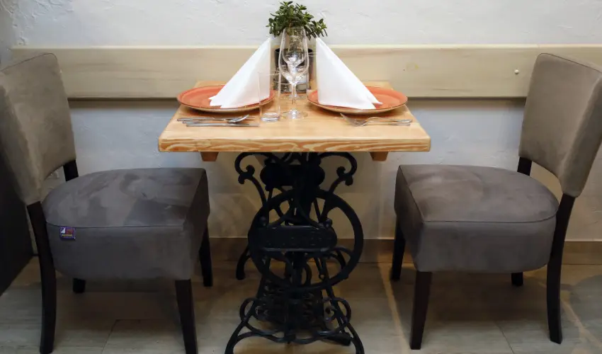 Hotel Laroba Alsrs - Augusztus 20. (min. 2 j)