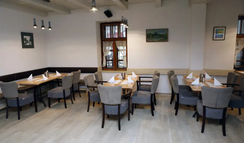 Hotel Laroba Alsrs - Augusztus 20. (min. 2 j)