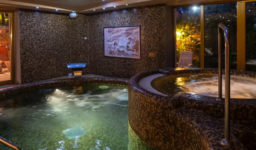 Hotel Laroba Als��rs - Augusztus 20. - teljes el�refizet�ssel (min. 2 �j)