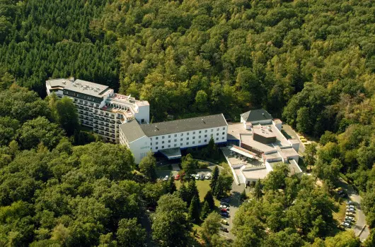 Hotel Lvr - Augusztus 20. (min. 2 j)