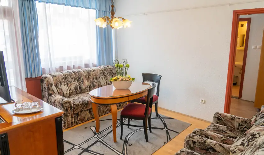 Majerik Hotel H�v�z - Augusztus 20.