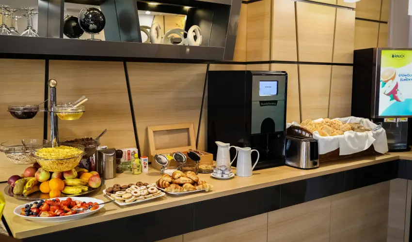 Sndor Hotel Pcs - Augusztus 20.