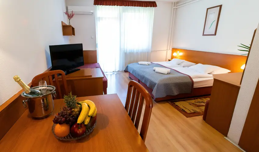 Hotel Napf�ny Zalakaros - Augusztus 20. (min. 3 �j)