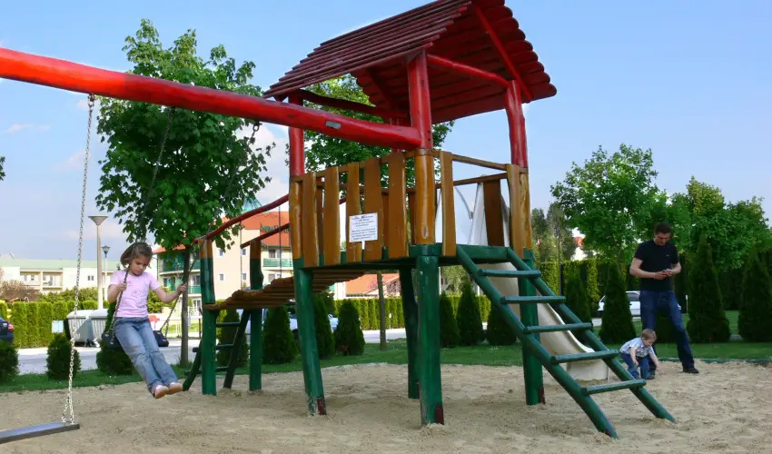 Hotel Napf�ny Zalakaros - Augusztus 20. (min. 3 �j)