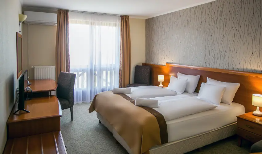 Hotel Nar�d M�traszentimre - Augusztus 20.