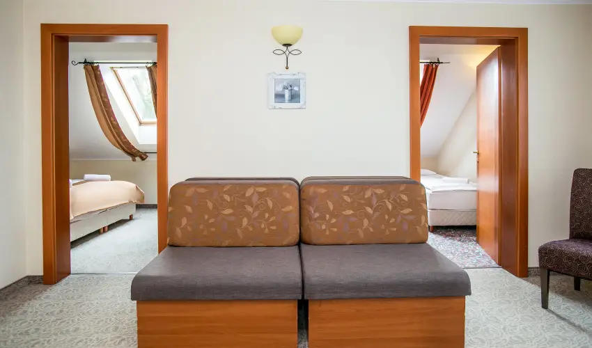 Hotel Nar�d M�traszentimre - Augusztus 20.