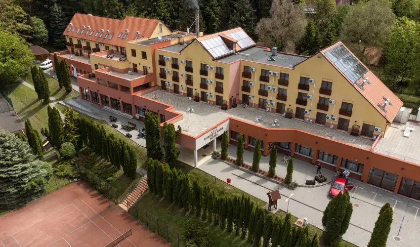 Hotel Nar�d M�traszentimre - Augusztus 20.