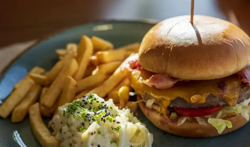 Hotel Nar�d M�traszentimre - Augusztus 20.