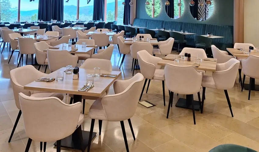 Hotel Nar�d M�traszentimre - Augusztus 20.