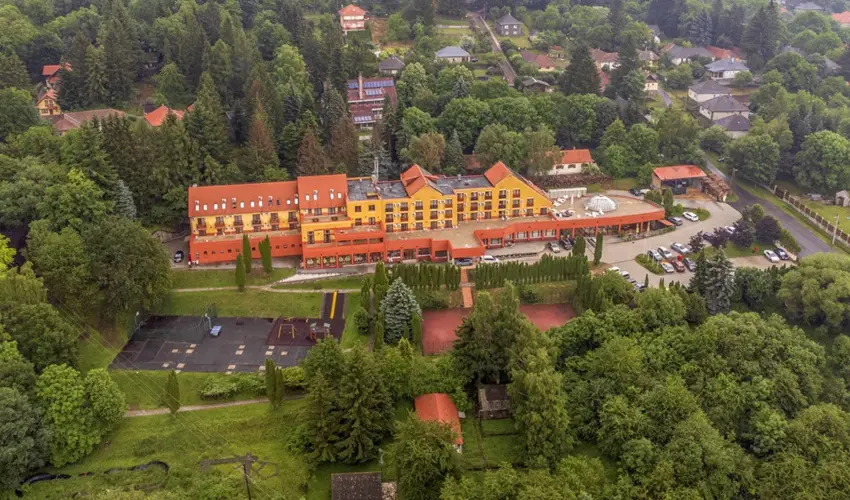 Hotel Nar�d M�traszentimre - Augusztus 20.