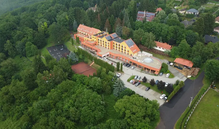 Hotel Nar�d M�traszentimre - Augusztus 20.