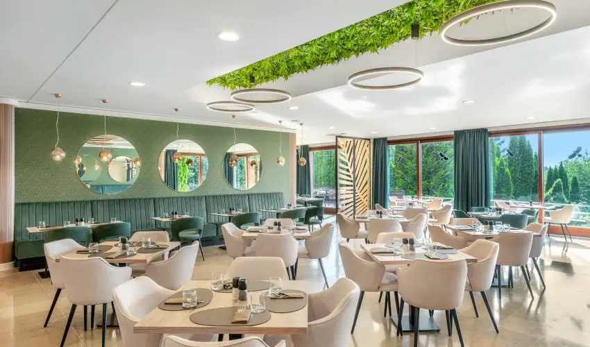 Hotel Nar�d M�traszentimre - Augusztus 20.