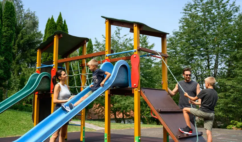 Hotel Nar�d M�traszentimre - Augusztus 20.