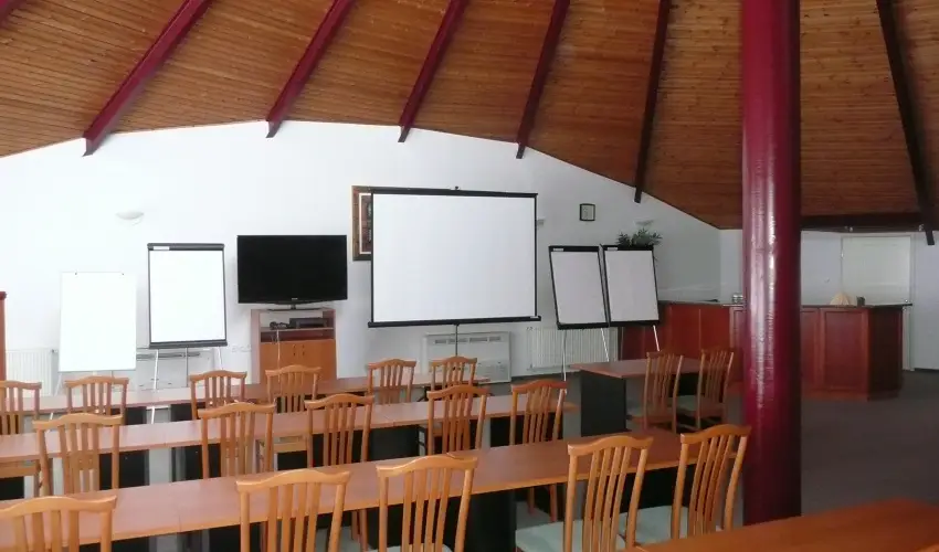 Hotel Ovit Keszthely - Szent Istv�n �nnepe v�rosn�z� dott�z�ssal (min. 3 �j)