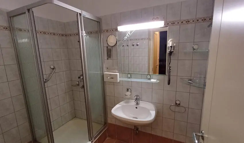 Hotel Ovit Keszthely - Szent Istv�n �nnepe v�rosn�z� dott�z�ssal (min. 3 �j)