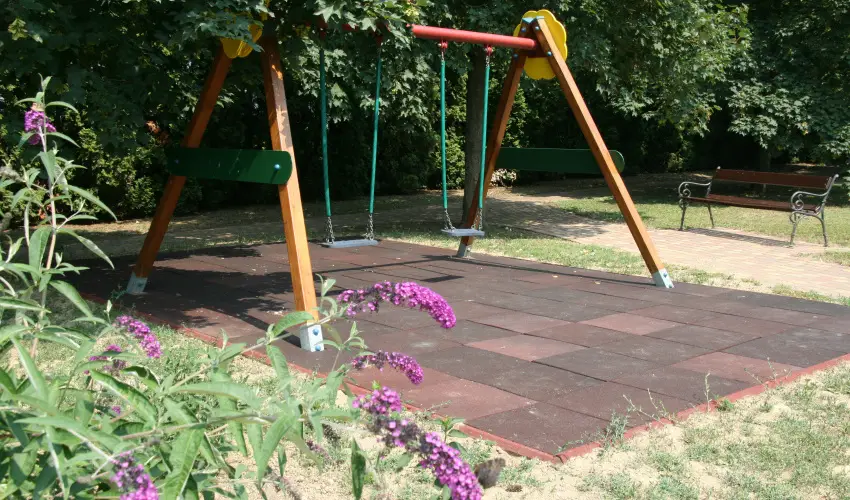 Hotel Ovit Keszthely - Szent Istv�n �nnepe v�rosn�z� dott�z�ssal (min. 3 �j)