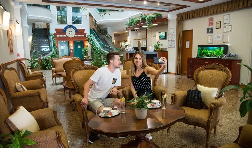 Palace Hotel  H�v�z - Augusztus 20.