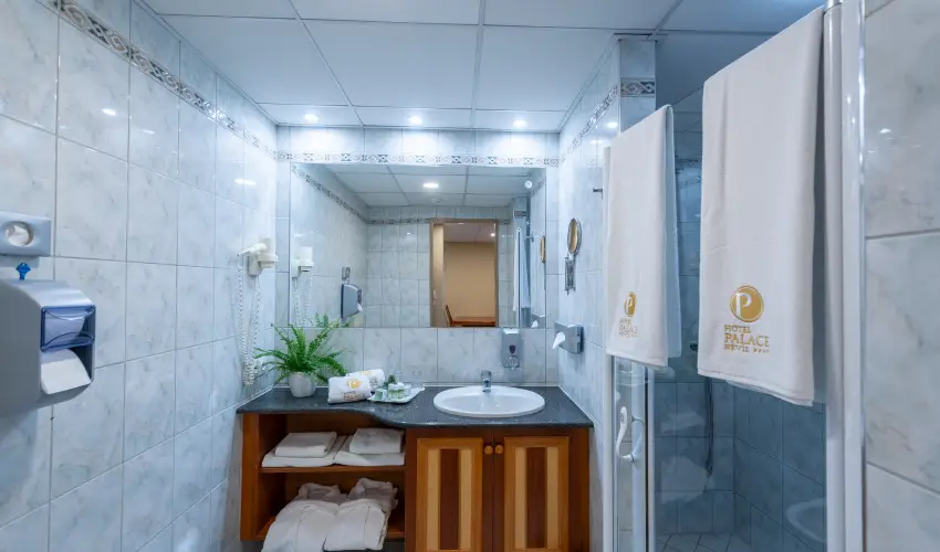 Palace Hotel  H�v�z - Augusztus 20.