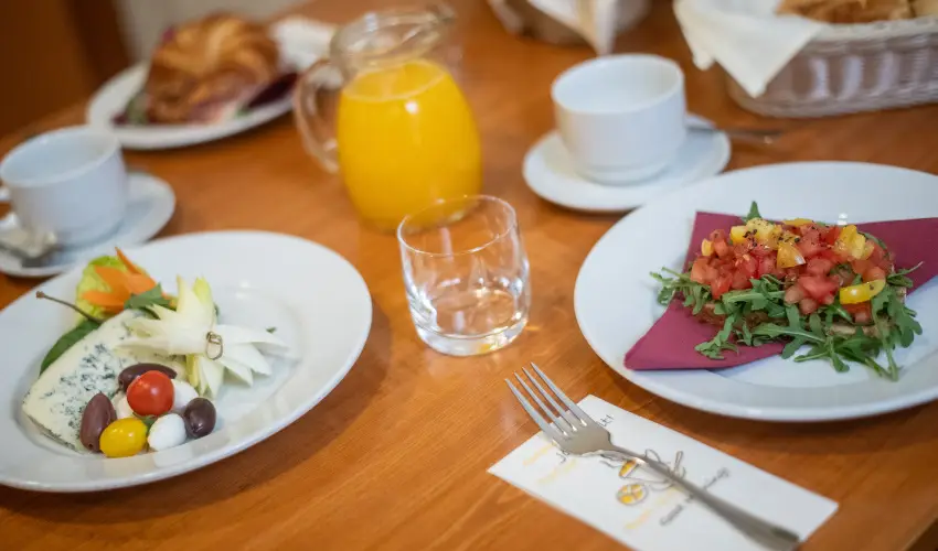 Palace Hotel  H�v�z - Augusztus 20.