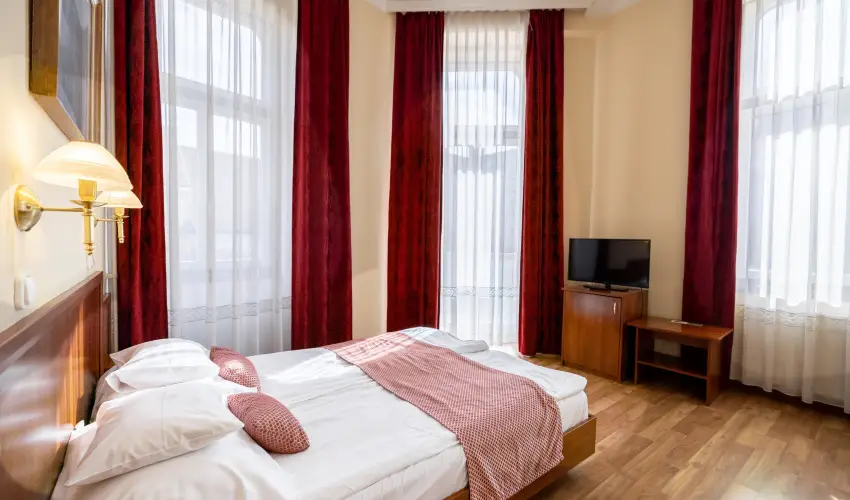 Hotel Pannonia Miskolc - Augusztus 20.