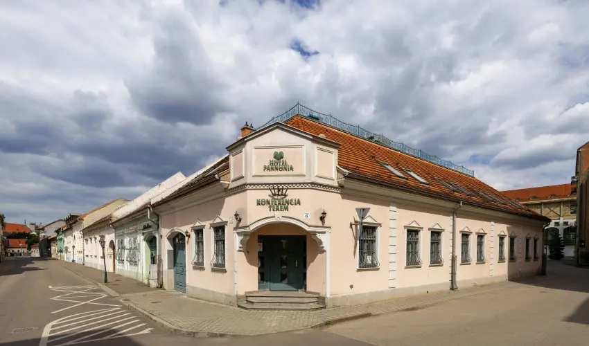 Hotel Pannonia Miskolc - Augusztus 20.