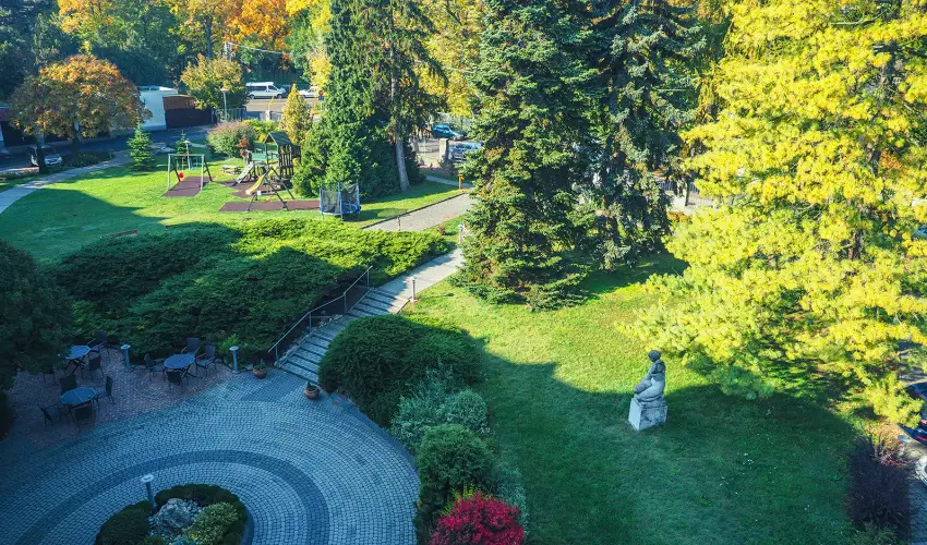 Hotel Panor�ma Balatongy�r�k Balatongy�r�k - Augusztus 20. (min. 2 �j)