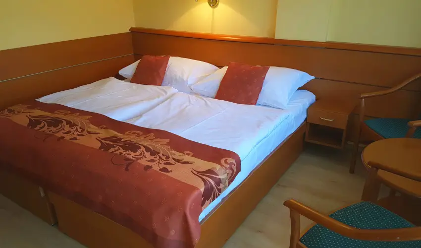 Hotel Panor�ma Balatongy�r�k Balatongy�r�k - Augusztus 20. (min. 2 �j)