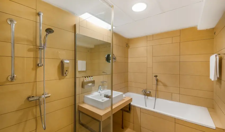 Park Inn by Radisson Srvr Resort & Spa Srvr - Augusztus 20.                                                                                                                                                                                                                                                  