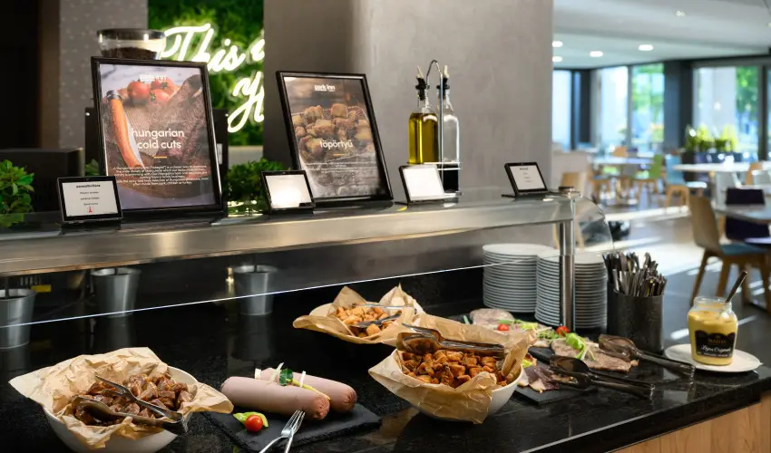 Park Inn by Radisson S�rv�r Resort & Spa S�rv�r - Ny�rz�r� �r�let!                                                                                                                                                                                                                                     