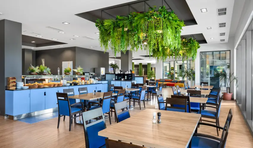 Park Inn by Radisson S�rv�r Resort & Spa S�rv�r - Ny�rz�r� �r�let!                                                                                                                                                                                                                                     