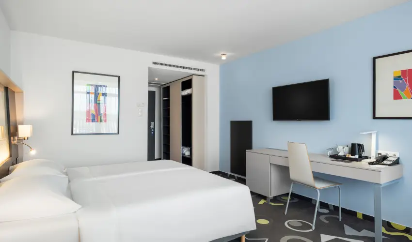 Park Inn by Radisson S�rv�r Resort & Spa S�rv�r - Ny�rz�r� �r�let!                                                                                                                                                                                                                                     