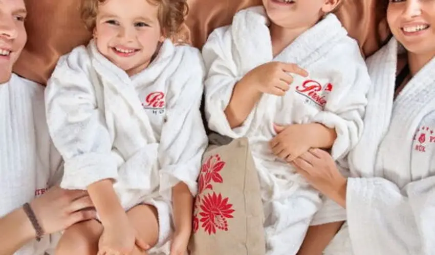 Hotel Piroska B�k, B�kf�rd� - Augusztus 20.