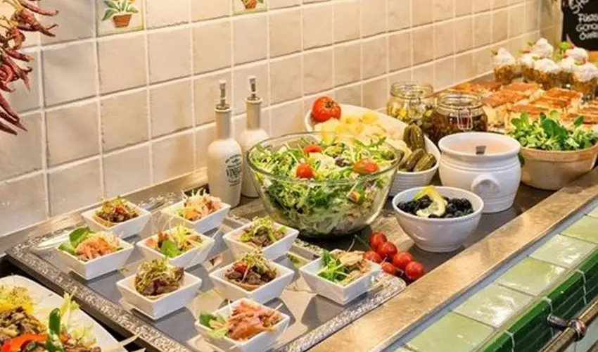 Hotel Piroska B�k, B�kf�rd� - Augusztus 20.