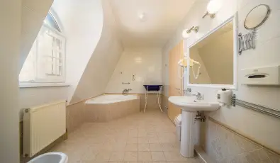 Hotel Piroska B�k, B�kf�rd�