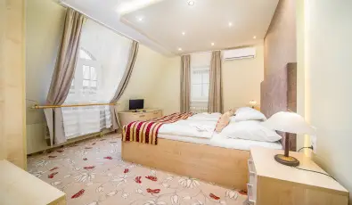 Hotel Piroska B�k, B�kf�rd�