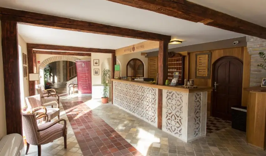 Rvsz Hotel, tterem & Rosa Spa Gyr - Augusztus 20.