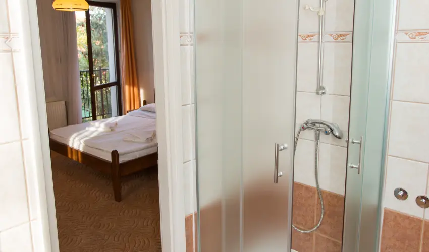 Rvsz Hotel, tterem & Rosa Spa Gyr - Augusztus 20.