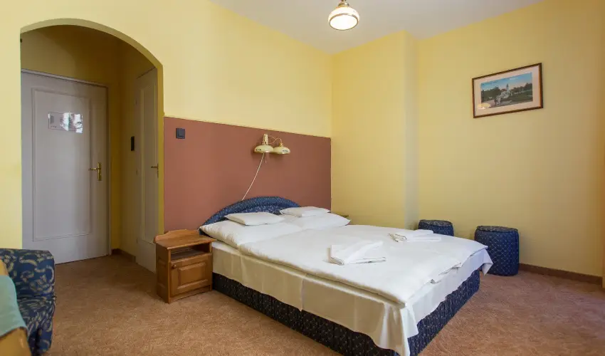 Rvsz Hotel, tterem & Rosa Spa Gyr - Augusztus 20.