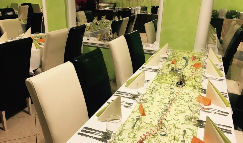 Hotel Rudolf Hajd�szoboszl� - Augusztus 20. - teljes el�refizet�ssel