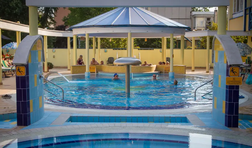 Hotel Rudolf Hajd�szoboszl� - Augusztus 20. - teljes el�refizet�ssel