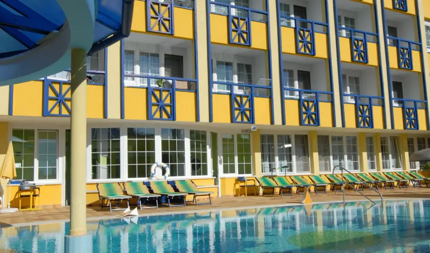 Hotel Rudolf Hajd�szoboszl� - Augusztus 20. - teljes el�refizet�ssel