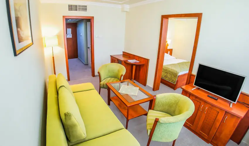 Silver Hotel Hajdszoboszl - Augusztus 20. (min. 3 j)