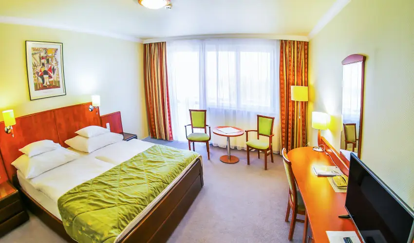 Silver Hotel Hajdszoboszl - Augusztus 20. (min. 3 j)