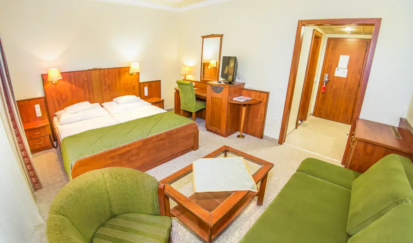 Silver Hotel Hajdszoboszl - Augusztus 20. (min. 3 j)