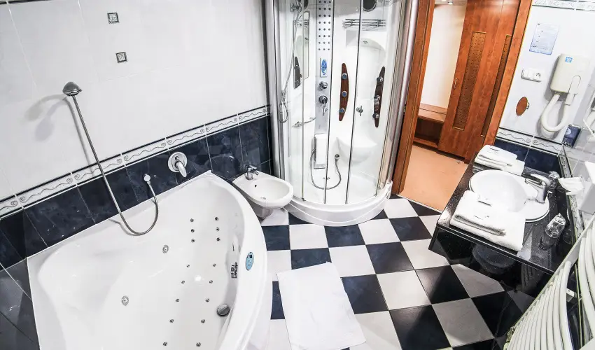 Silver Hotel Hajdszoboszl - Augusztus 20. (min. 3 j)